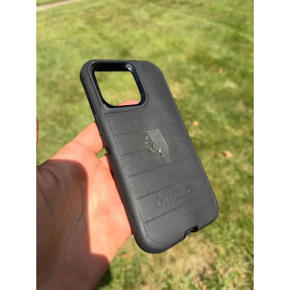 iphone 15 pro max otter box defender pro